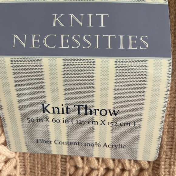 Knit Necessities Soft Knitted Throw Blanket - Picture 3 of 8